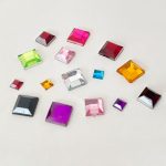 piedra cuadrada de acrilico