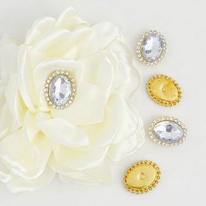 aplicacion de acrilico ovalado con piedra