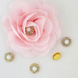 aplicacion de acrilico con perla y doble piedra