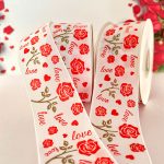 liston popotillo estampado con rosas, corazones y love